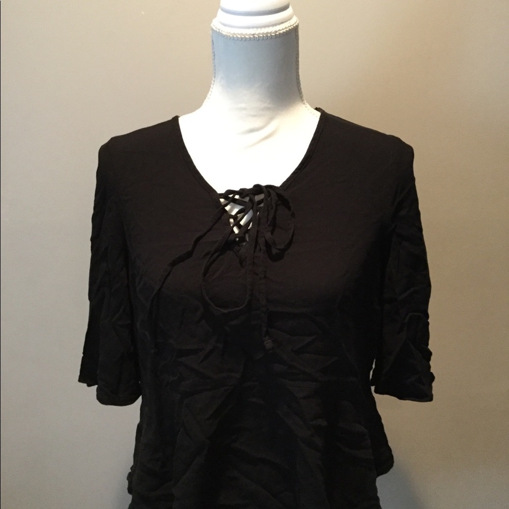 2 junior blouses size Medium -selling as bundle